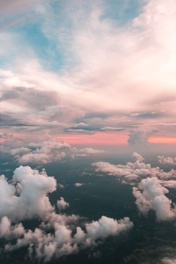 imágenes del cielo con diferentes filtros AirBrush