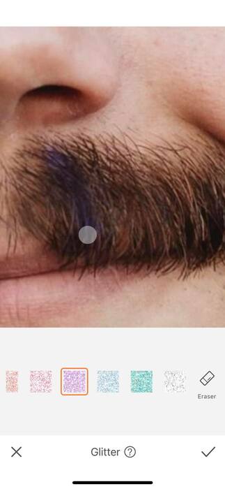 Movember: donnez de la couleur à votre moustache !10